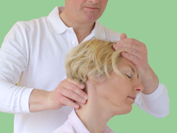 Atlastherapie, hilfreich bei Schmerzzuständen im Kopfbereich.